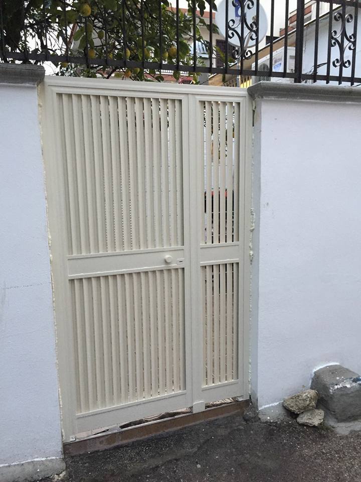 Cancelletto pedonale in acciaio