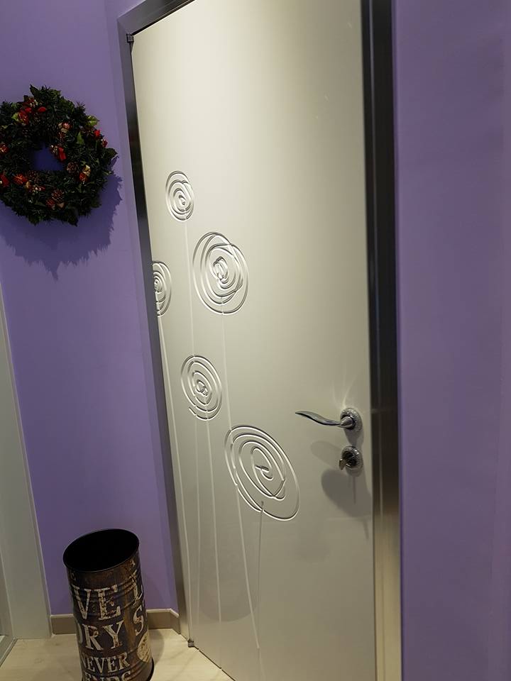 Porta bianca per interni personalizzata