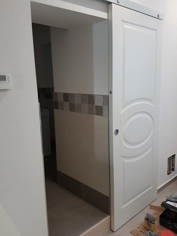 Porta per interni bianca personalizzata