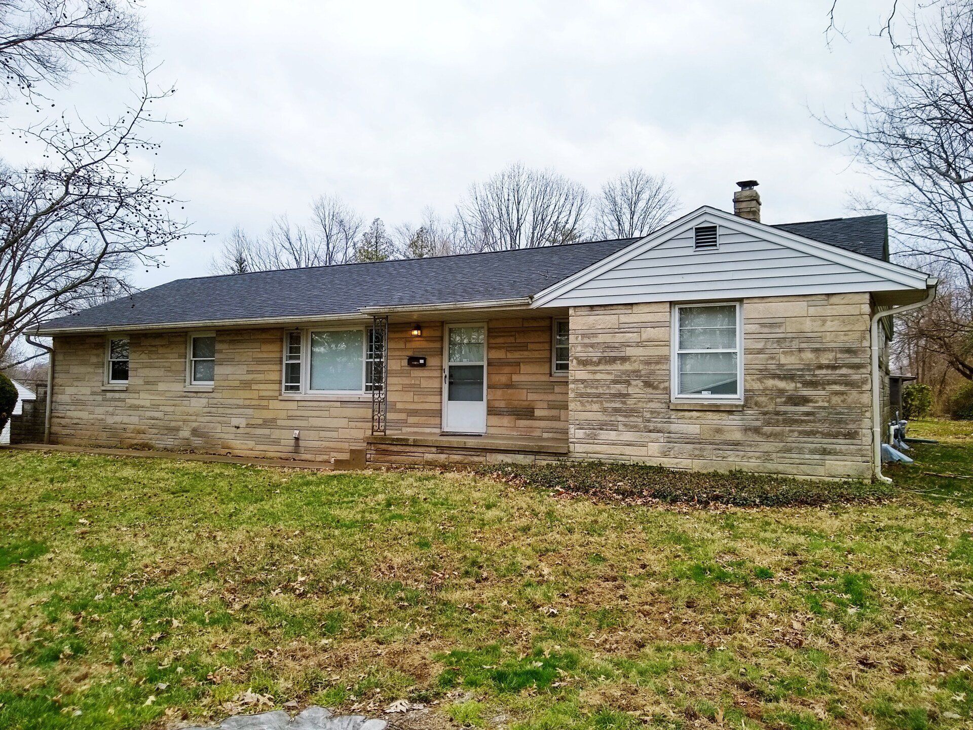 208 Hillsdale - exterior