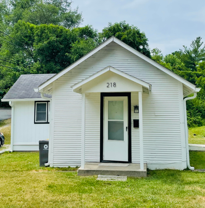 218 S Clark - exterior