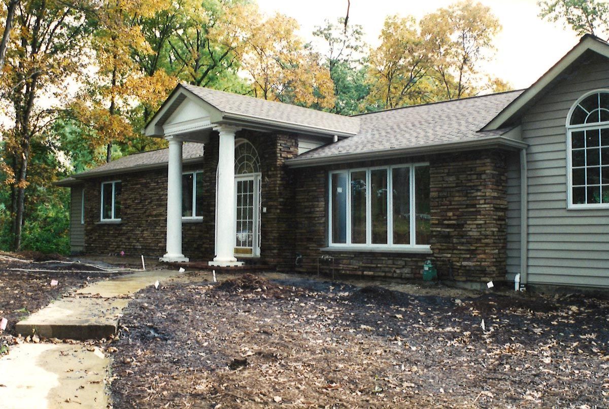 Brick veneers used on the wall in St. Louis, MO
