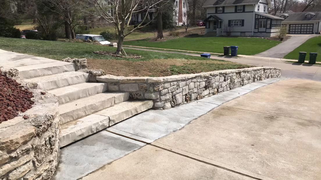 Stone bricks stairs and walls in St. Louis, MO