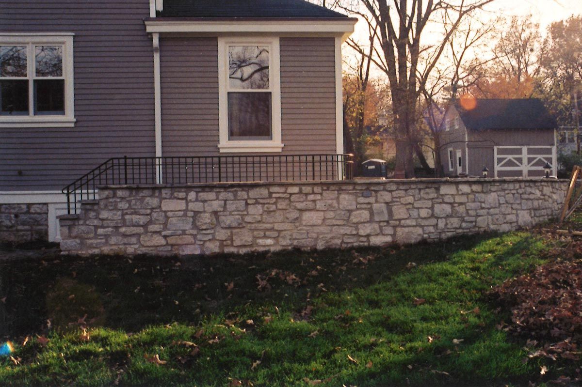Stone walls in St. Louis, MO