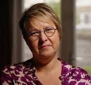 Antoinetta kreeg jarenlang verkeerde diagnose: 'Je raakt jezelf letterlijk kwijt'
Nog steeds krijgen vrouwen de verkeerde of geen diagnose omdat het mannenlichaam vaak de norm is. Dat overkwam ook Antoinetta Schutrups. Twintig jaar lang werd er gezegd dat ze depressief was, terwijl ze een goedaardige tumor in haar hoofd had.