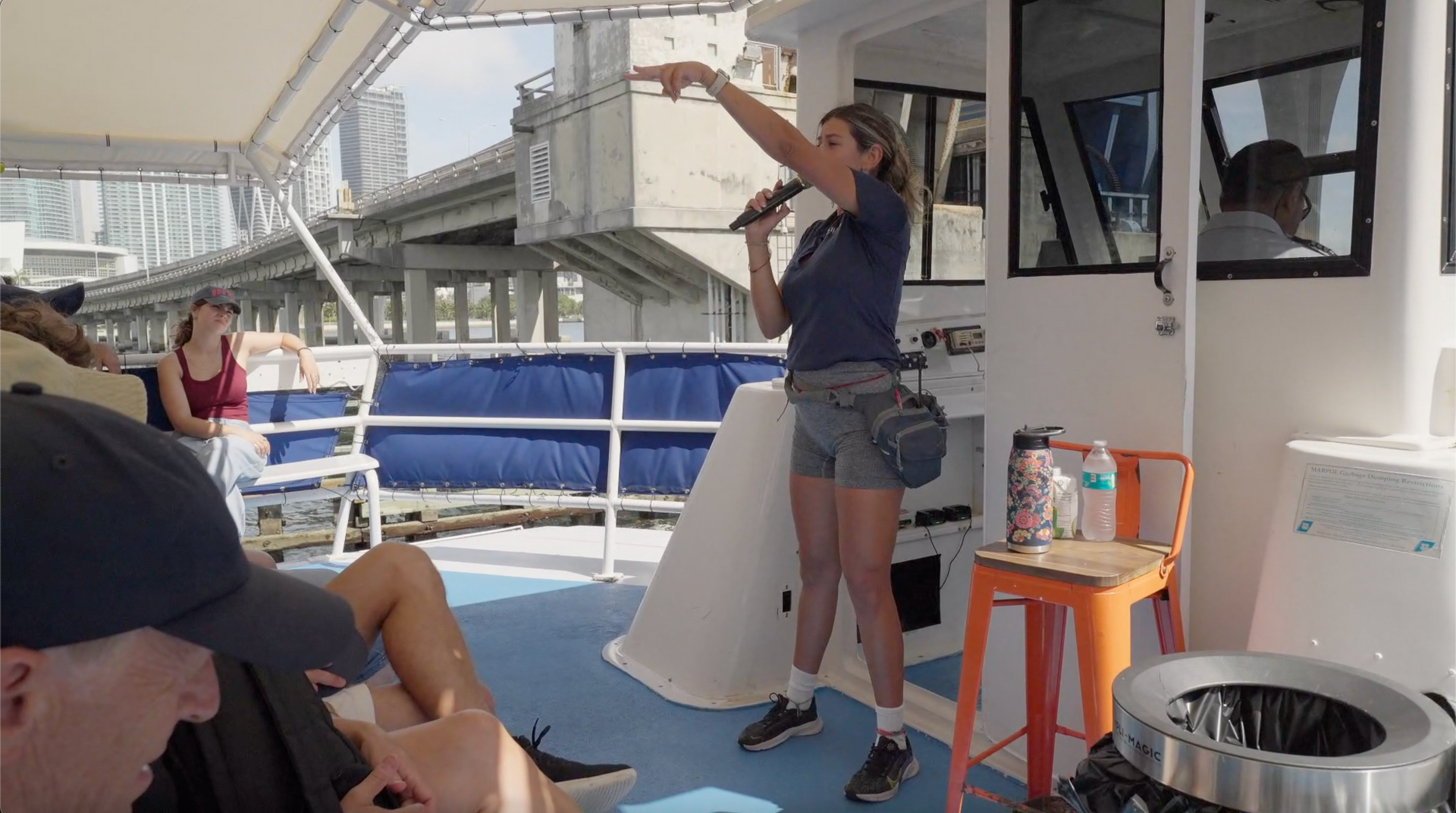 Bilingual Tour guide on the Miami Sightseeing Cruise of Star Island, Boat tour is in English and Spanish