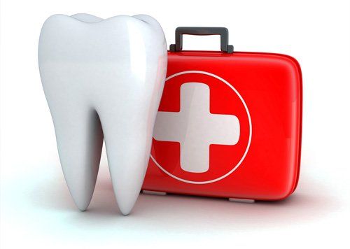 3D illustration of a tooth and an emergency kit