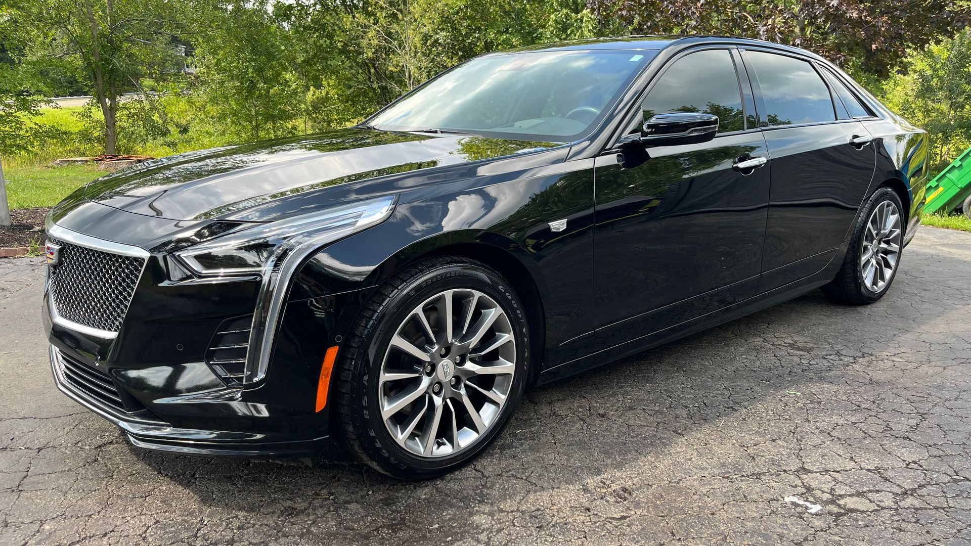 Exterior auto detailing