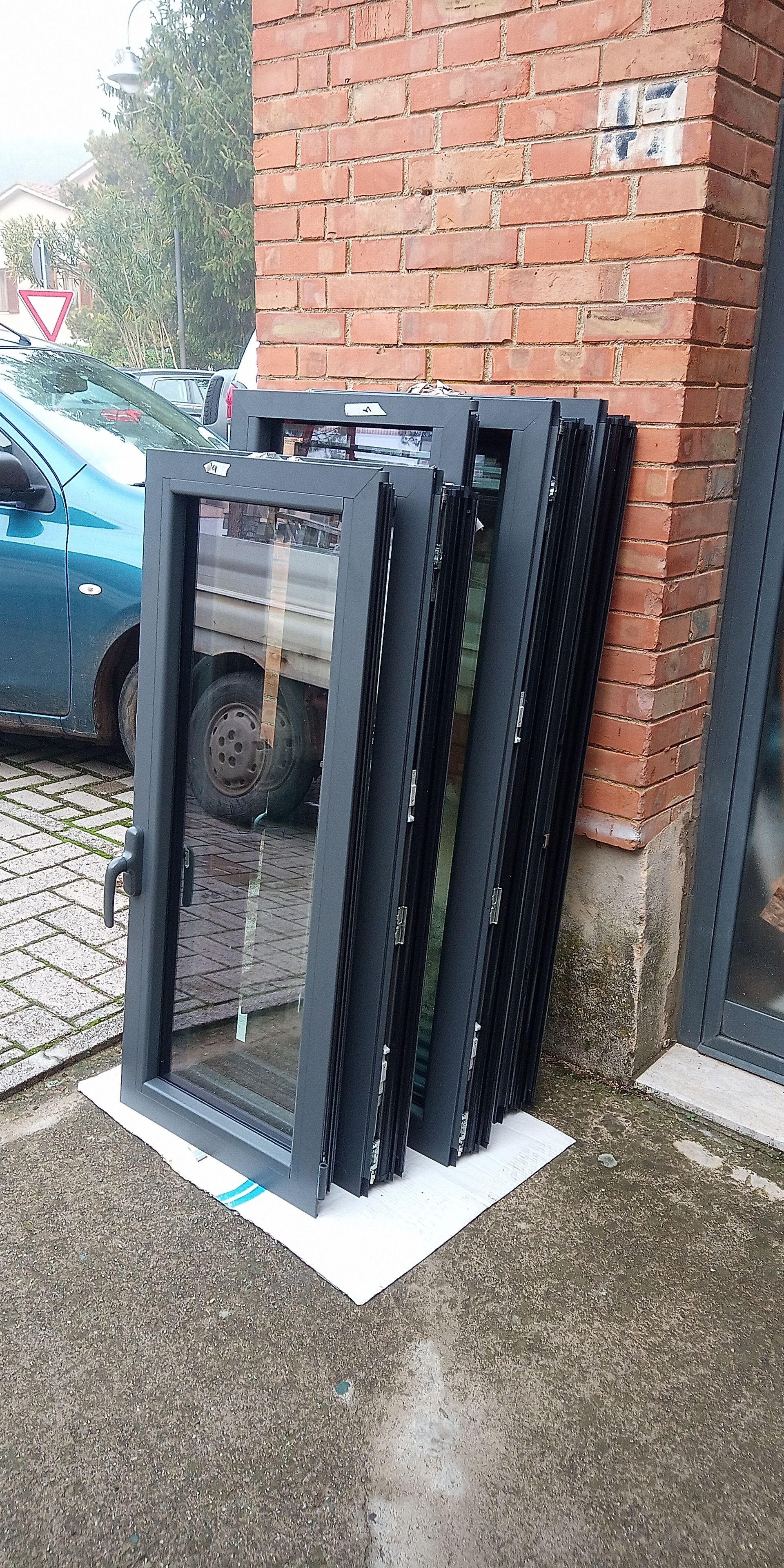 METAL LINEA SERRAMENTI ED INFISSI