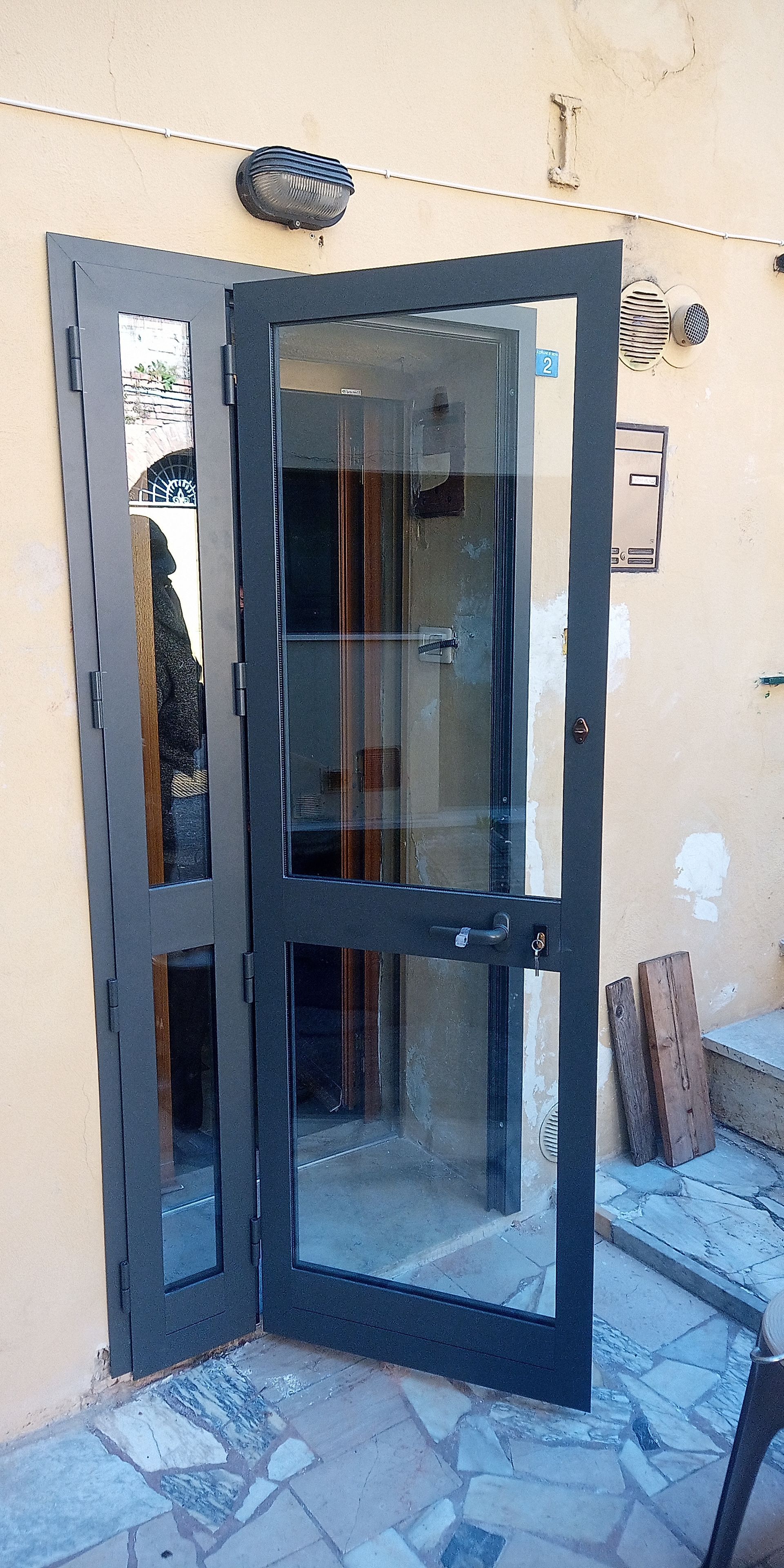 METAL LINEA SERRAMENTI ED INFISSI