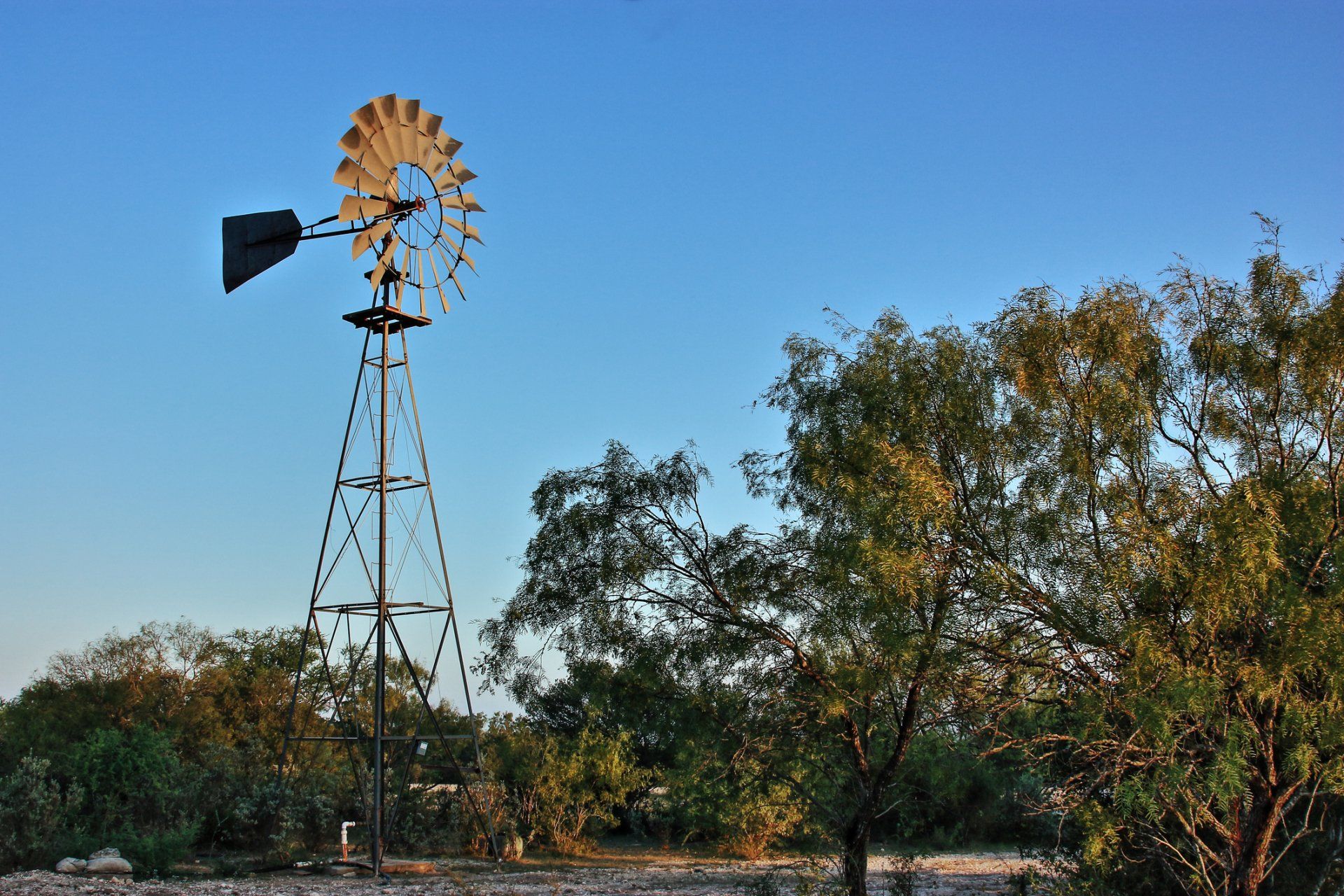 Texan Windmill — George West, TX — Pawlik & Son Water Well Service