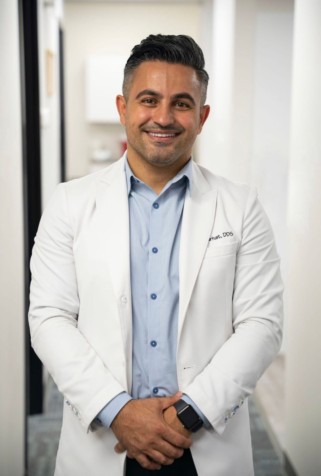Dr. Mahmoud Farhat | Best Orthodontist & Periodontist in Dearborn 48128 & Birmingham 48009