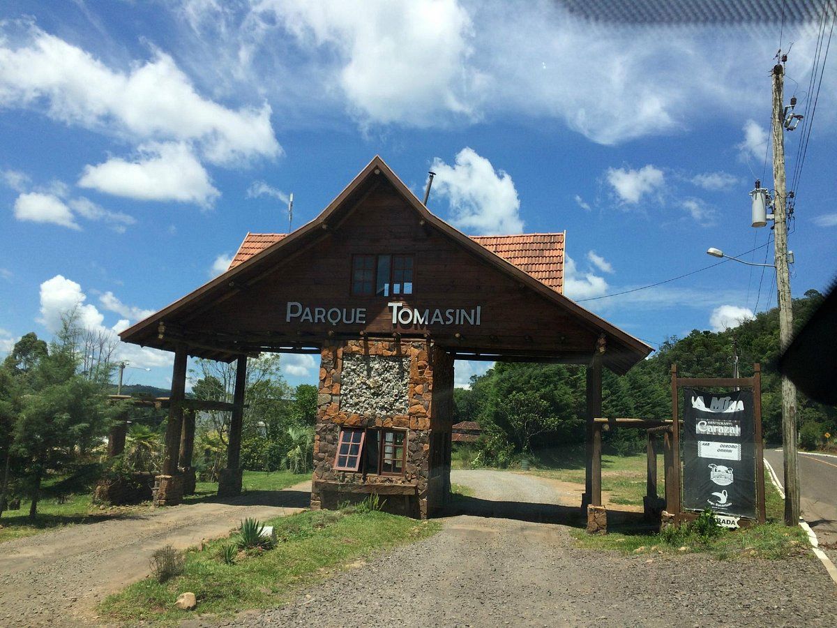 Parque Tomasini
