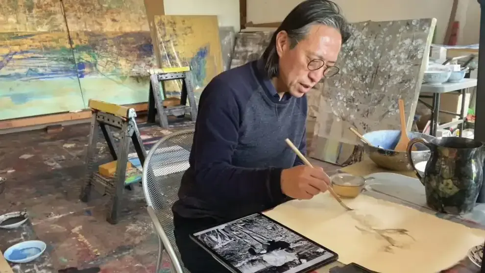 Makoto Fujimura in studio