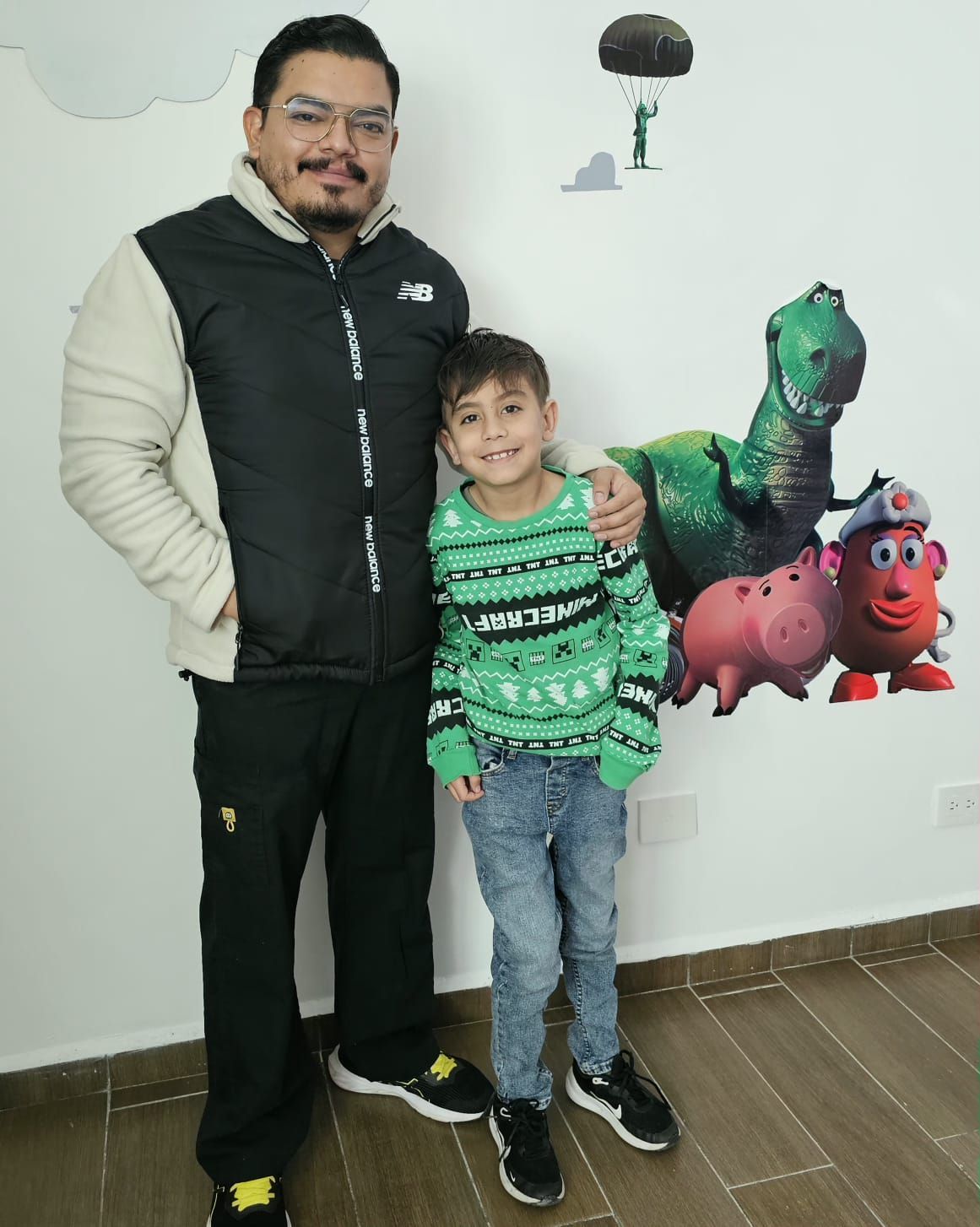 DR ROBERTO VALENZUELA RÍOS