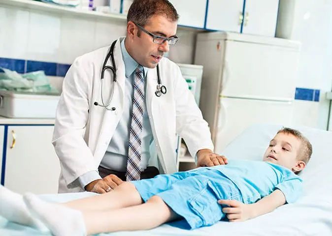 DR ROBERTO VALENZUELA RÍOS