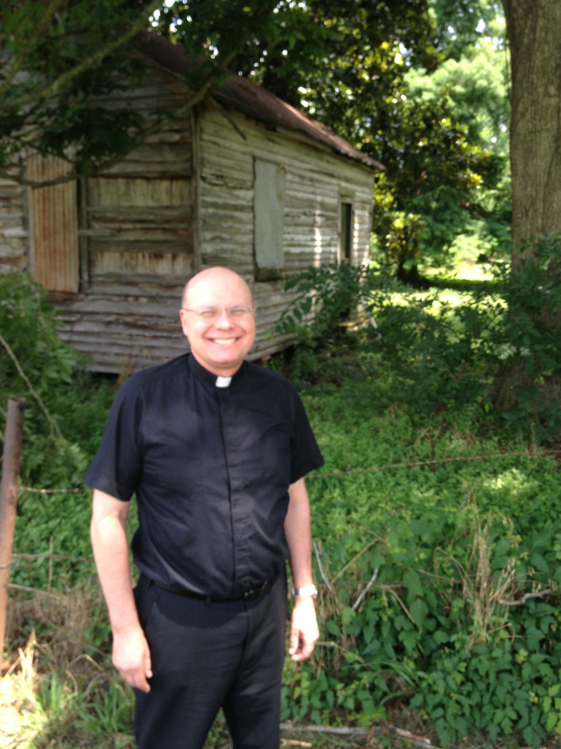 Father James Kubicki, SJ, National Director, Apostleship of Prayer , visits  J. M. Morrow Memorial Nursing Home