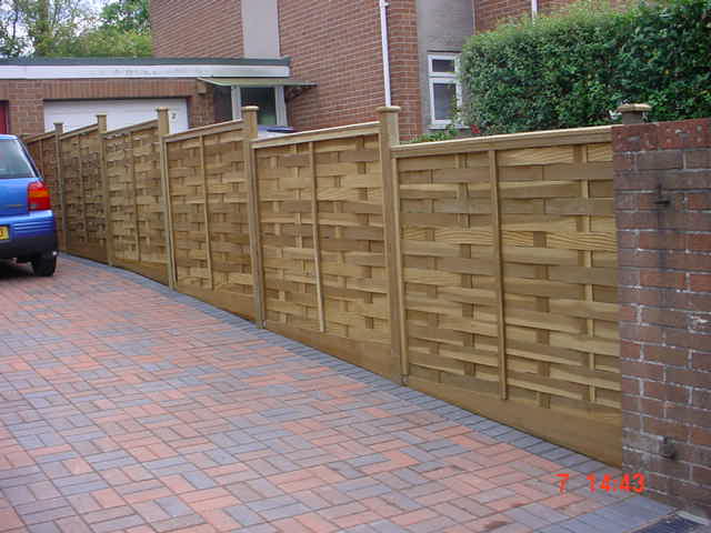 Fence panels - Totnes - W J Wicks & Sons Ltd - domestic fencing 4