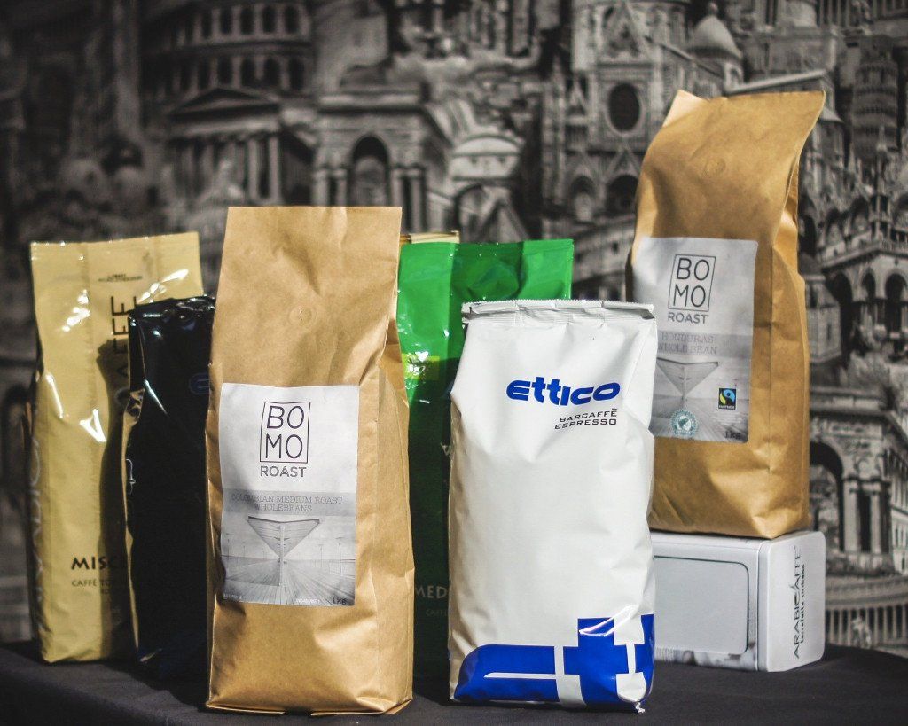 a coffee specialist making a customised coffee presentation