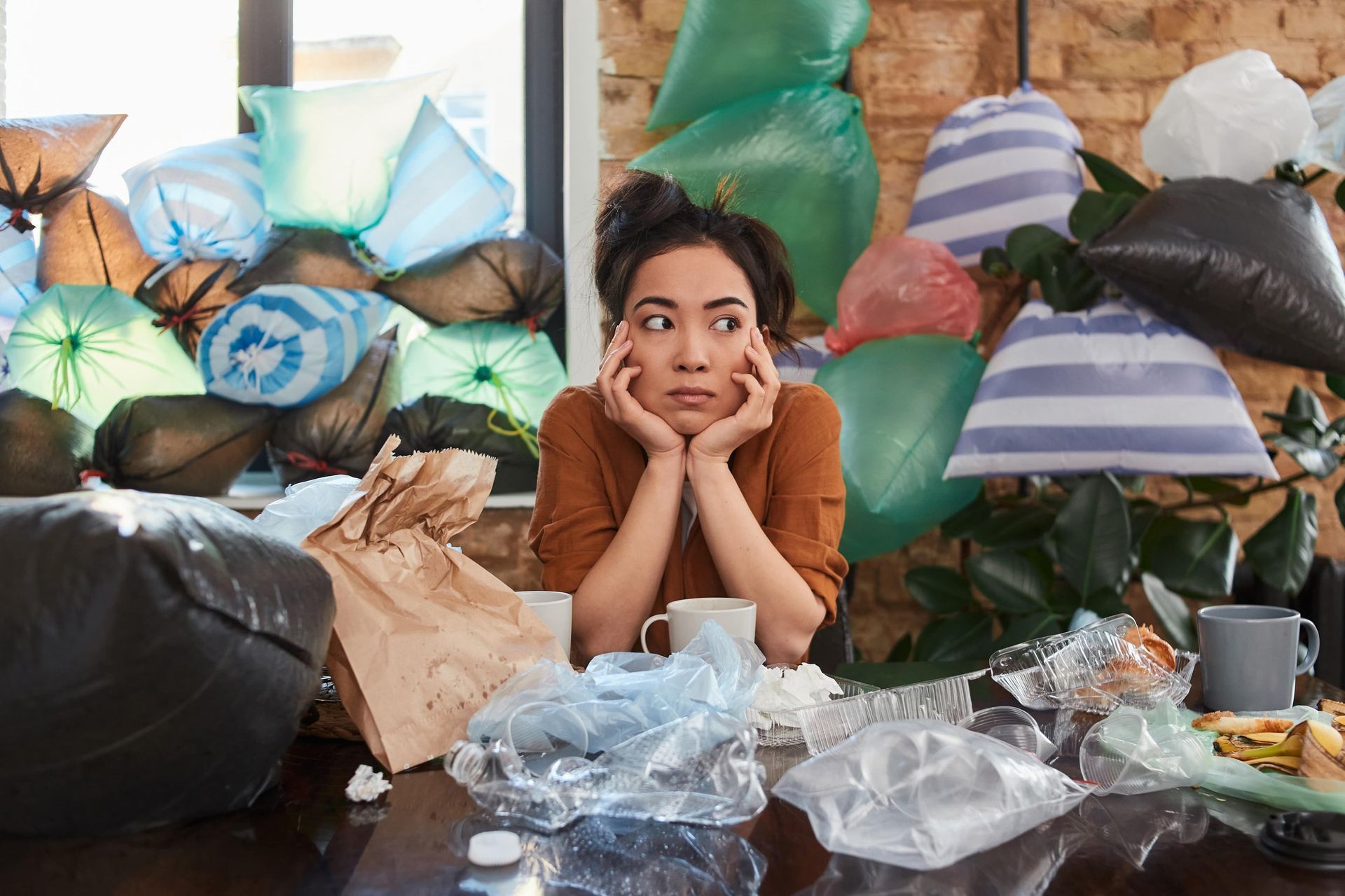 get rid of clutter for a pest free home