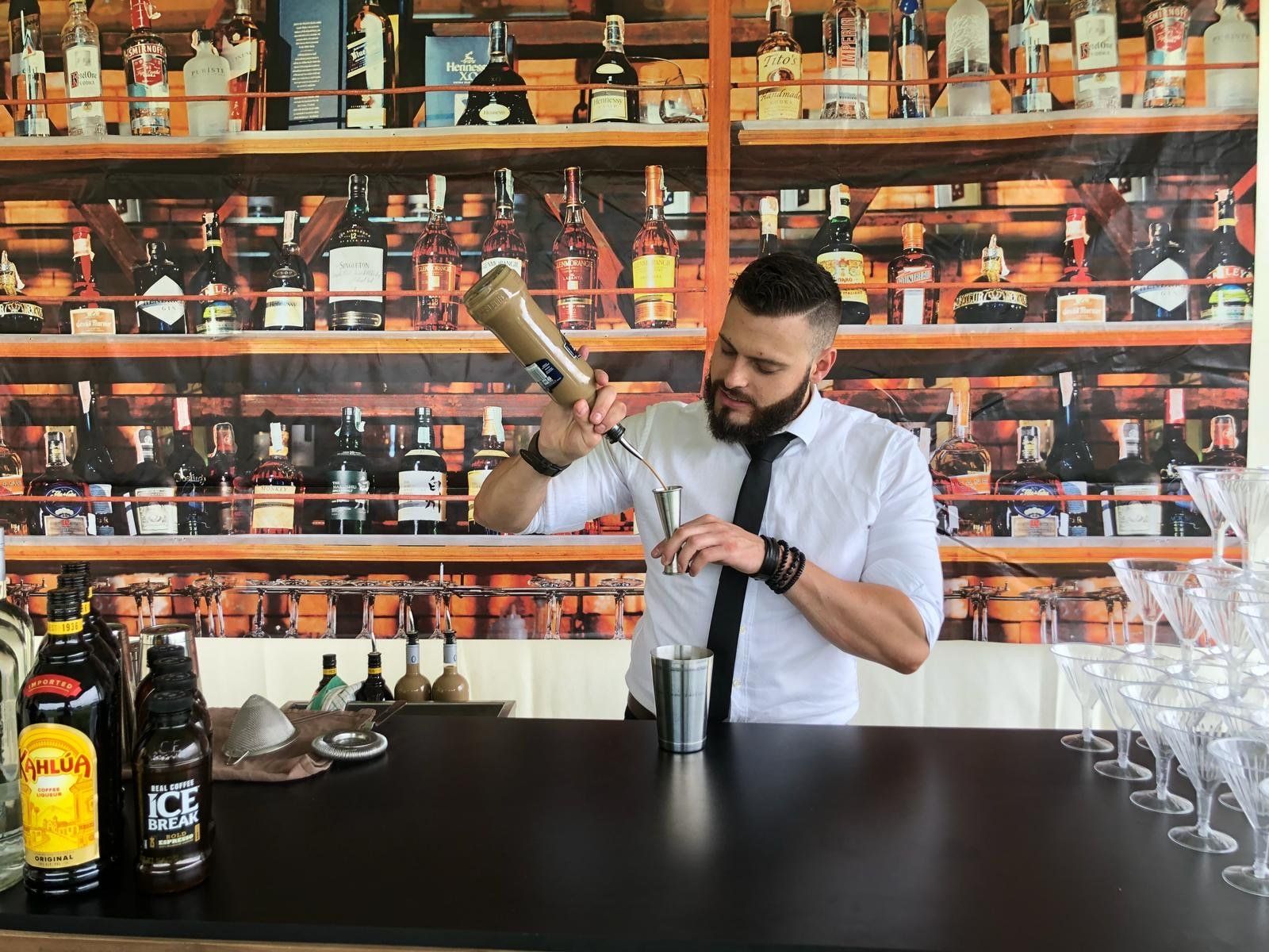 Bespoke mobile bar services Sydney