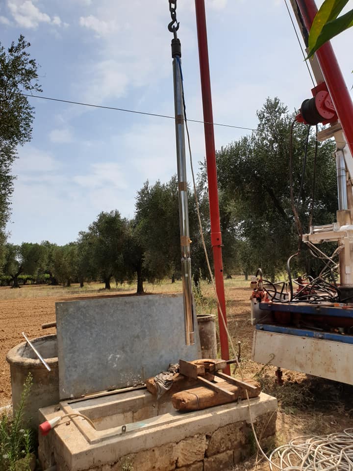trivellazione in un campo agricolo