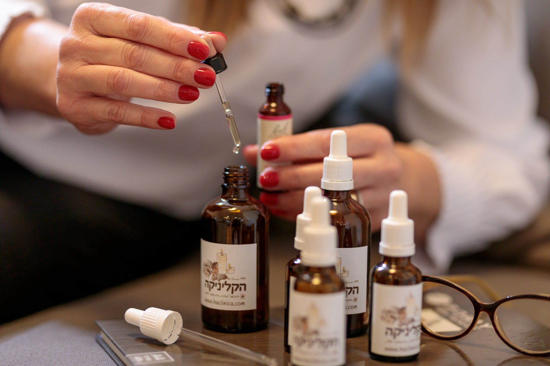 הקליניקה- דר' לני שמיר שם טוב- נטורופתית מוסמכת