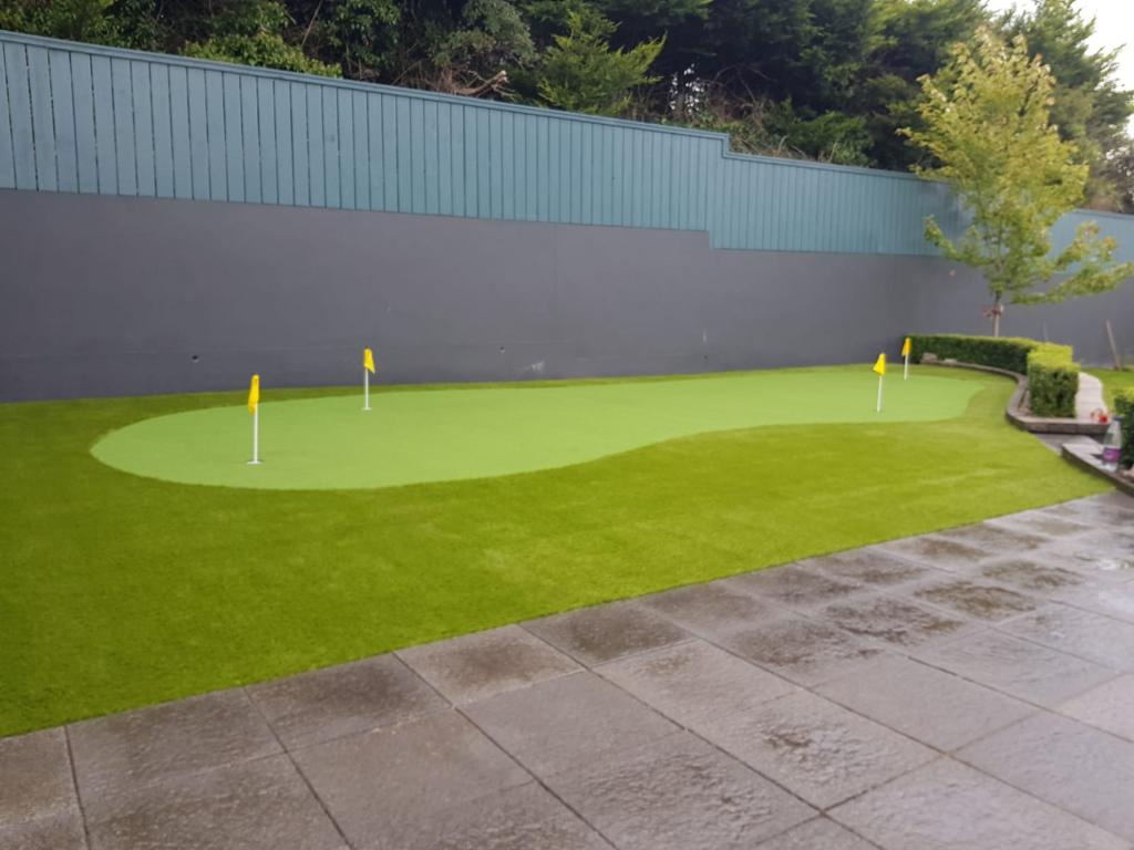 Artificial Grass putting green 5