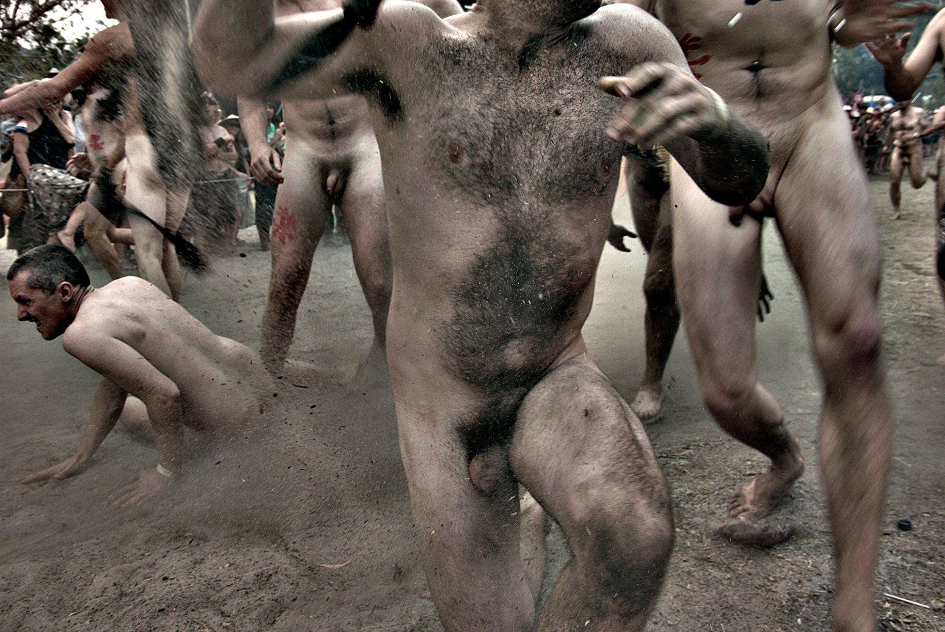 Photography+men+naked+race+action