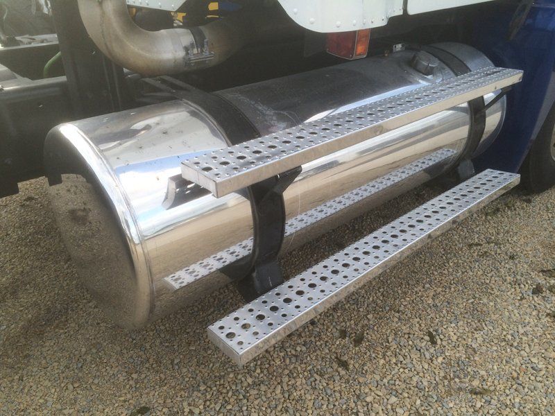 Auto Car And Truck Parts — 2007 Freightliner Gas Tank in Marshall, WI