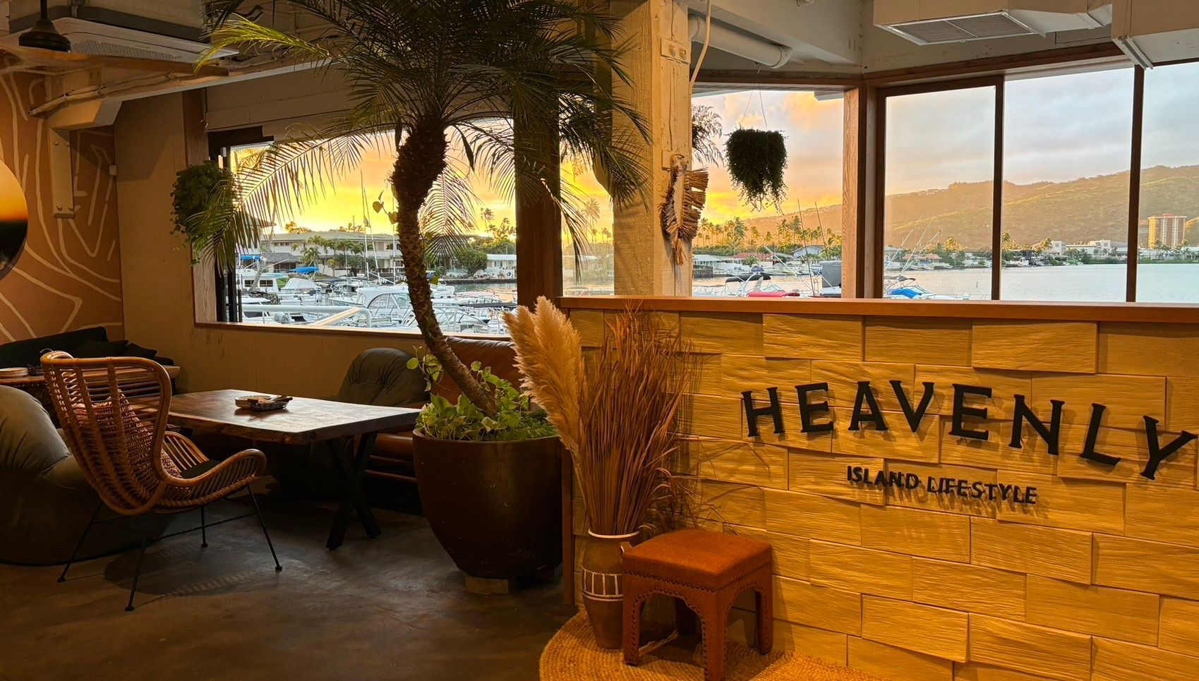 Heavenly Island Lifestyle Hawaii Kai - Dinner