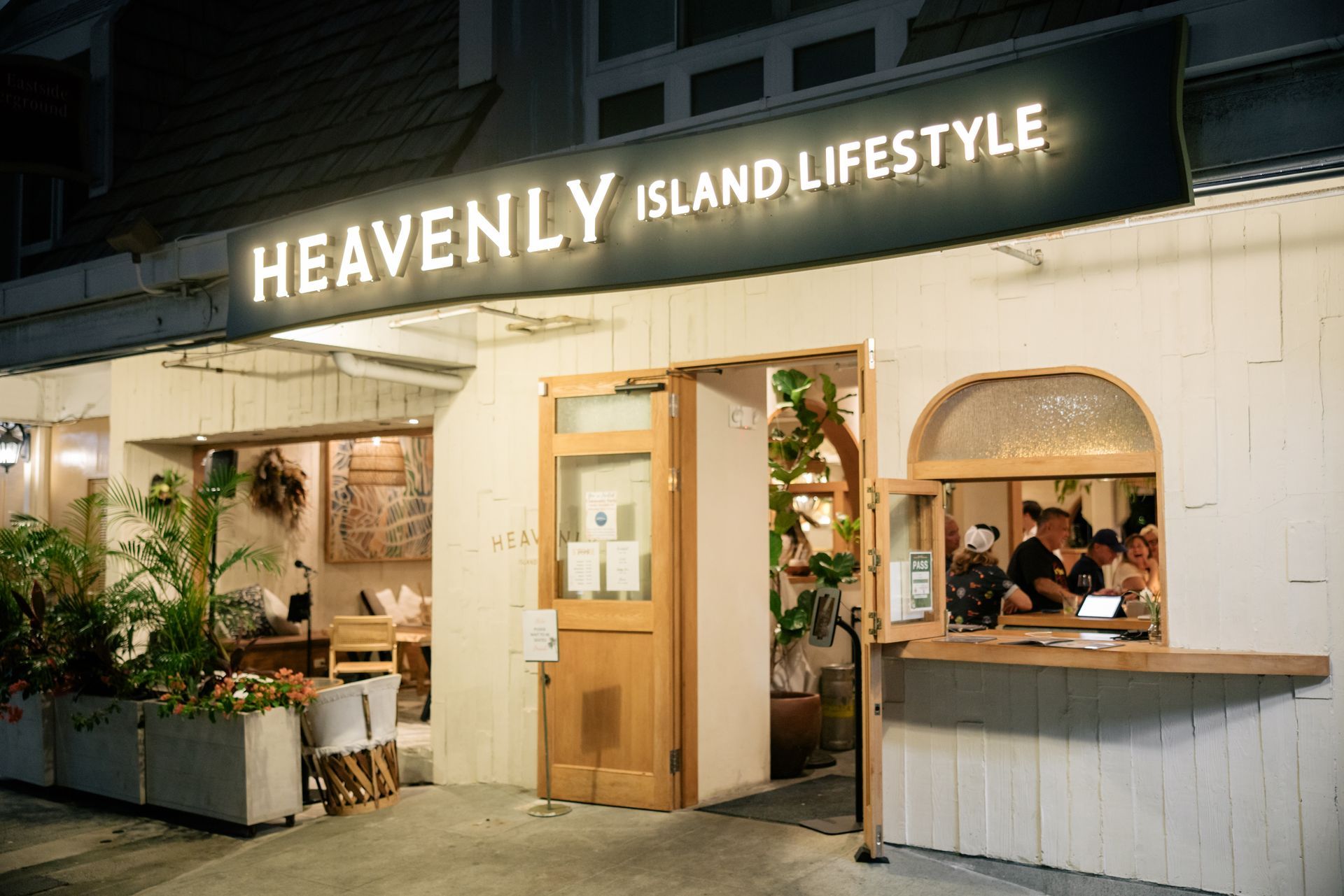 Heavenly Island Lifestyle Hawaii Kai