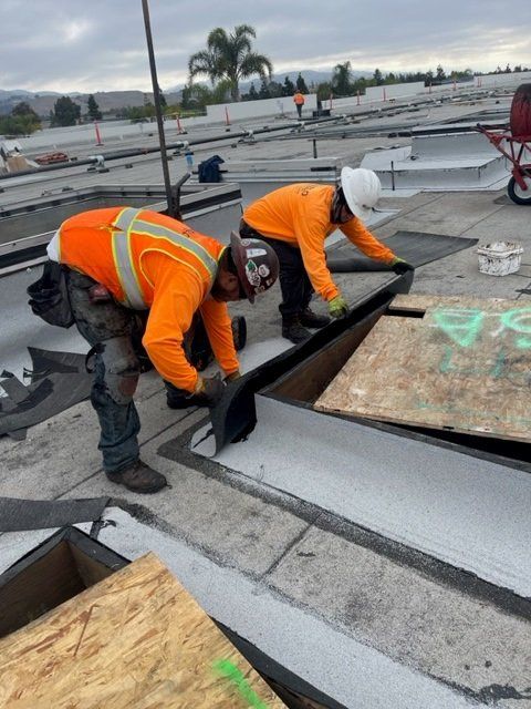 People Working | Hayward, CA | Diablo Roofing Inc.