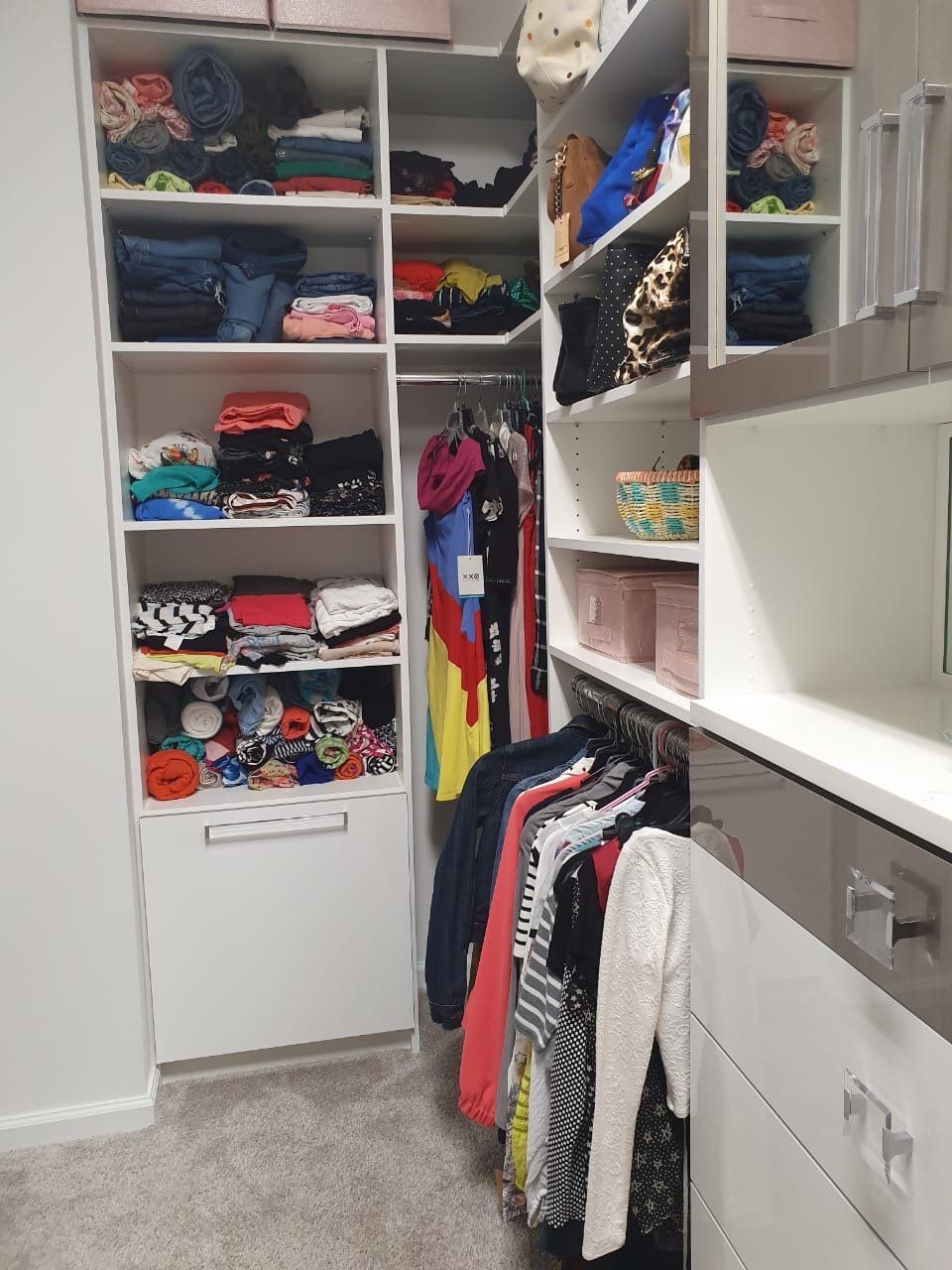 Custom Closet Corner Shelving
