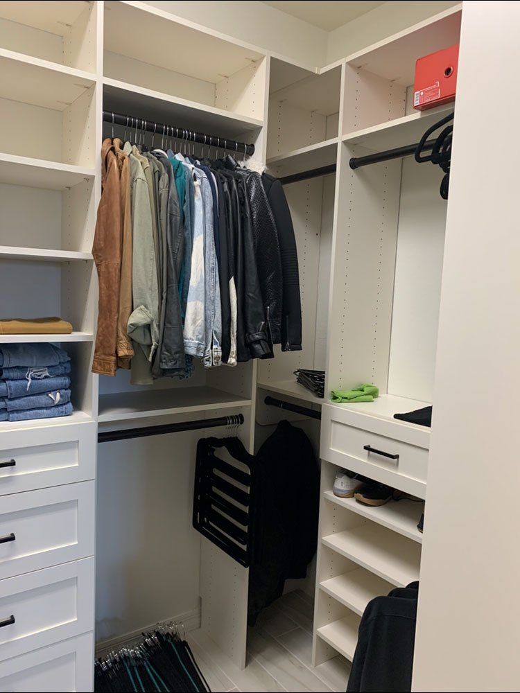 White Shaker System Closet With Corner Vanity/Makeup Desk