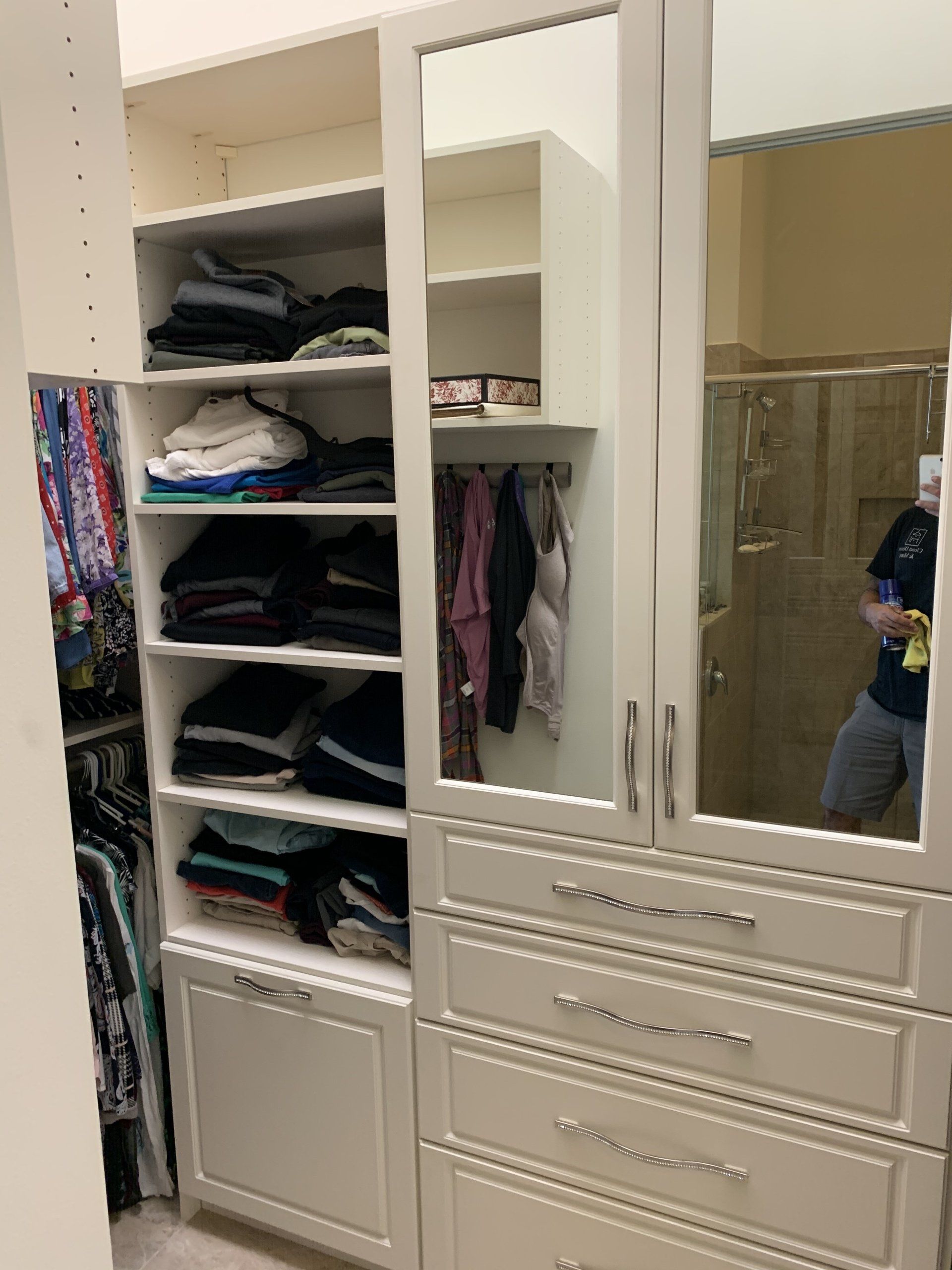 Custom Closet Cabinet with Shelving