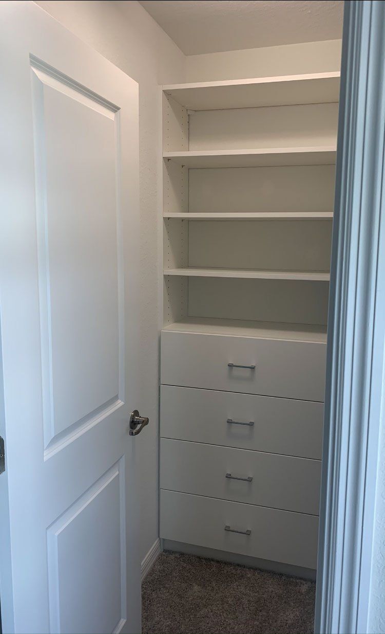 Small Closet System