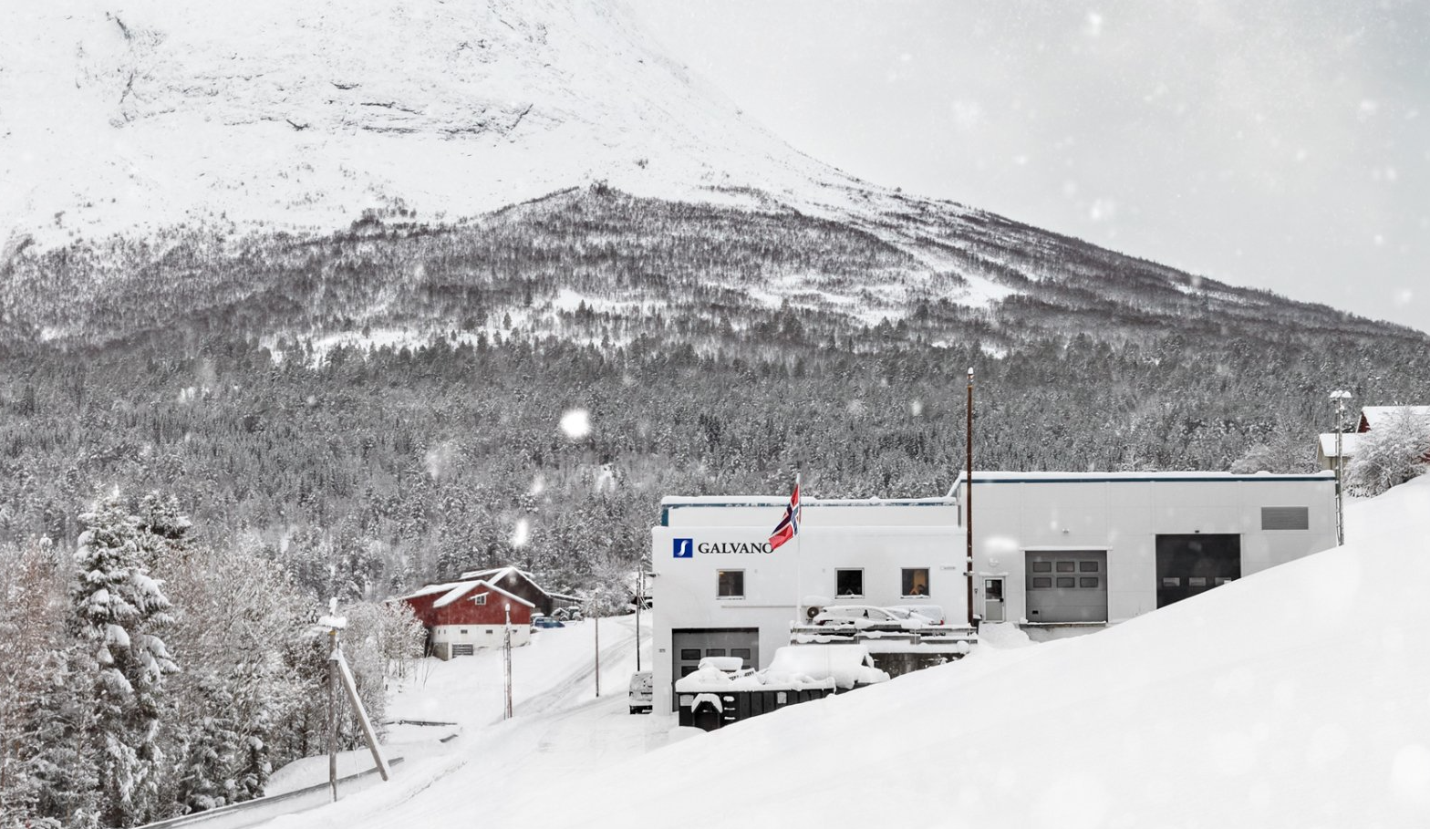 Galvano, stål, stålindustri, galvanisering, rør, møbel, ekornes, slettvoll, bord, stoler, sofa, skole, steal, tool, hot zink, chairs, rustfritt syrefast, lakkering, nikkel, fornikling, lakk, RAL, Polen, sveis, sveising, bøying, stansing, ståldeler, robotsveis, industri, metall