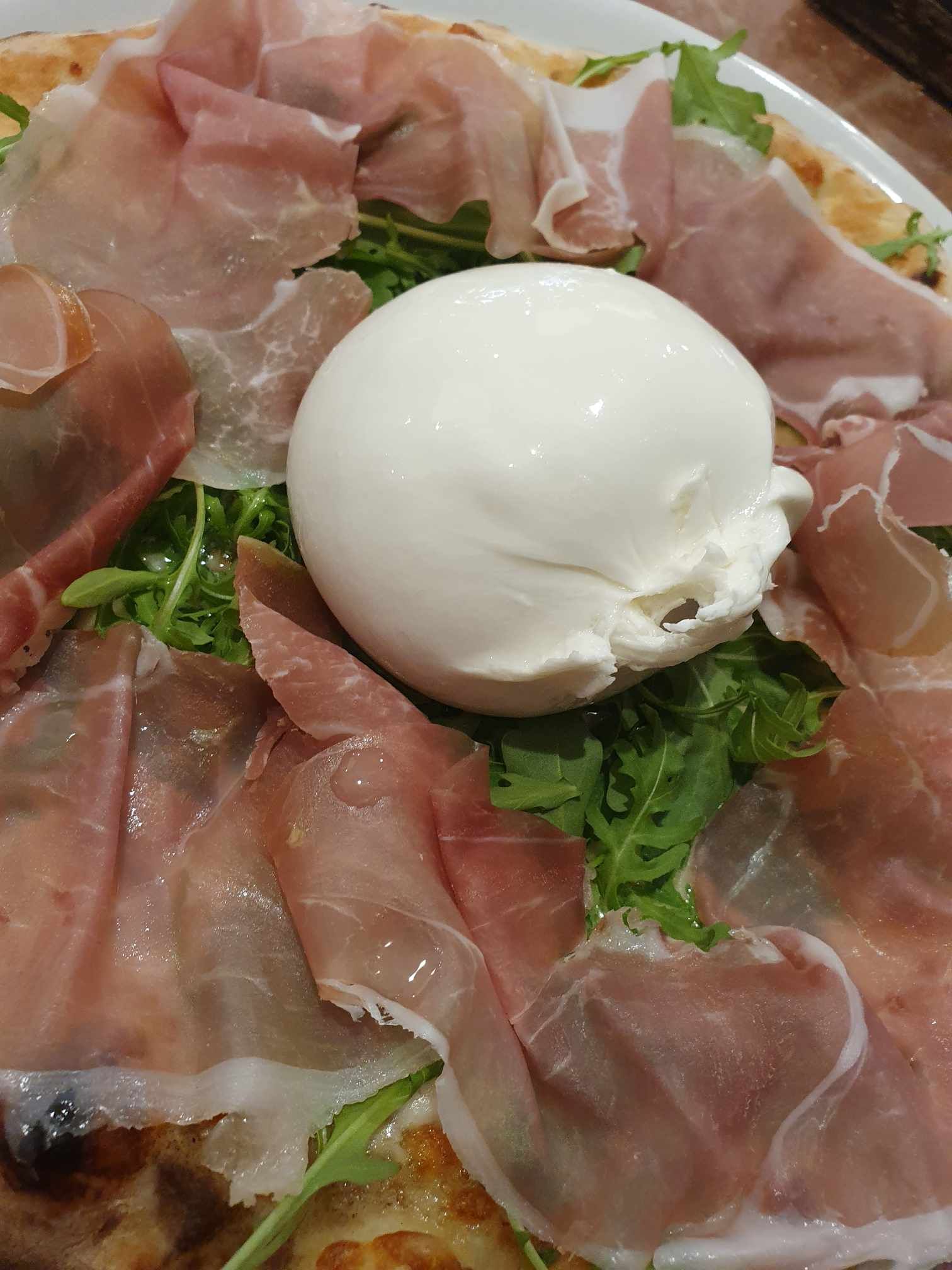 pizza crudo e mozzarella