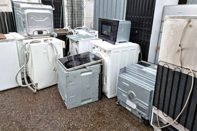 Furniture Removal Services in Wadley, GA