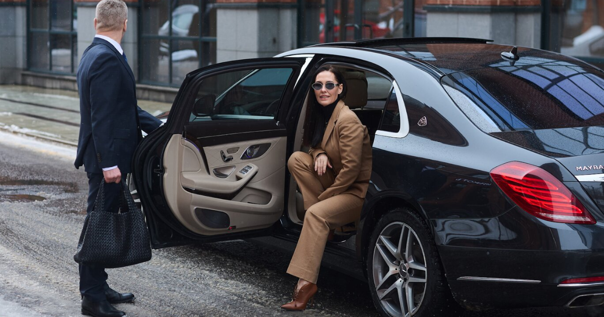 Luxury black car available for hourly personal driver hire in Portland Oregon