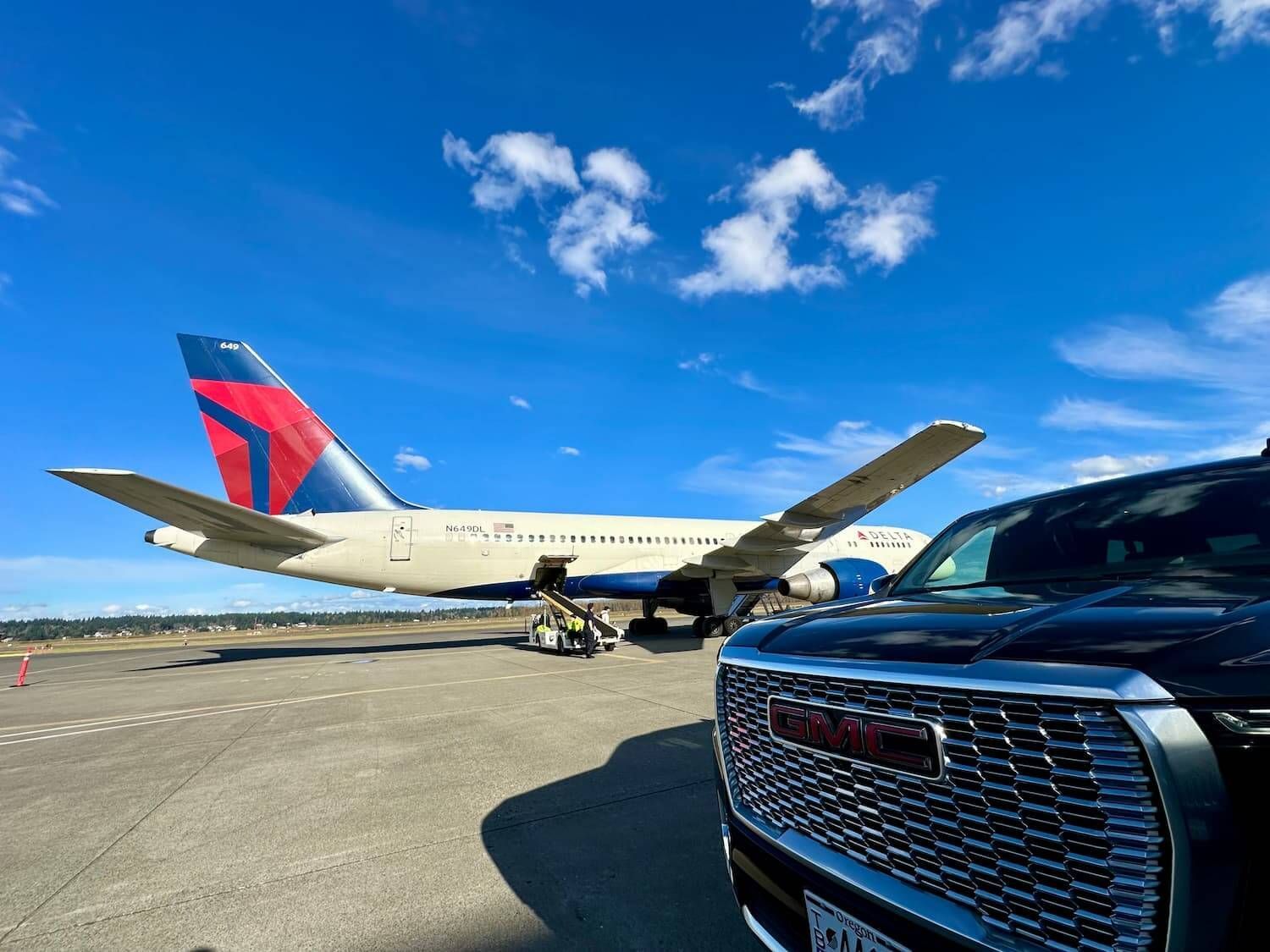 Bend Oregon Private Chauffeured Luxury Airport Taxi Services Near me 