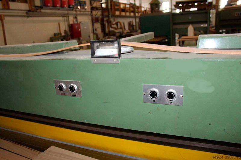 Guillotina para chapa de madera  JOSTING