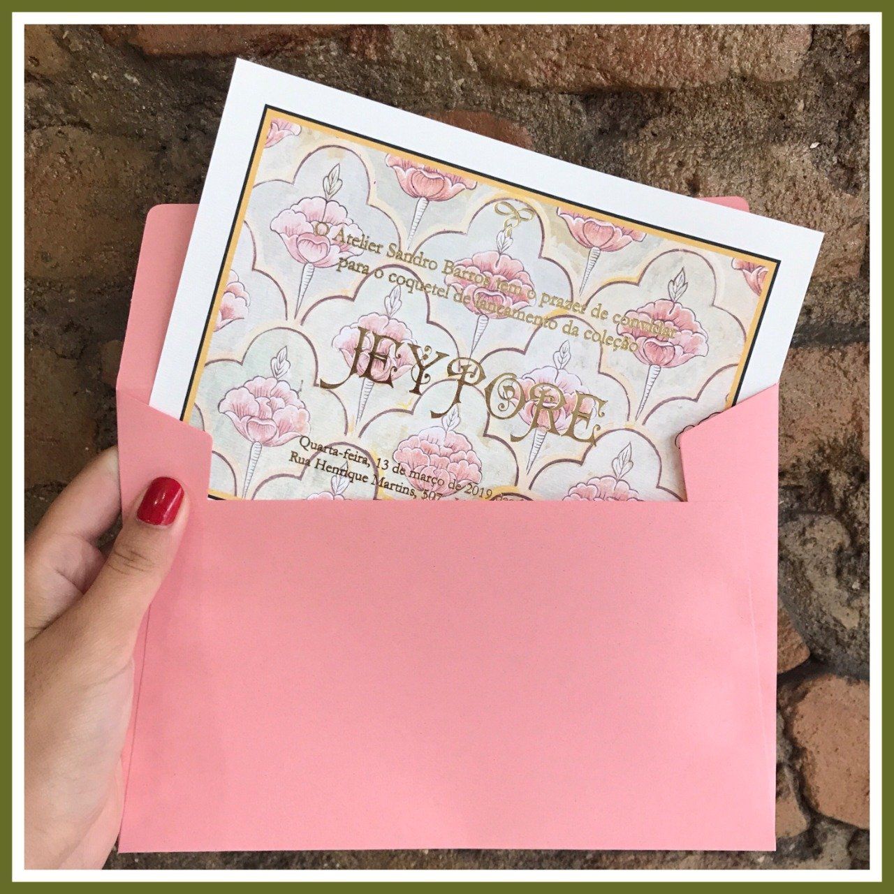 Convite com envelope personalizado