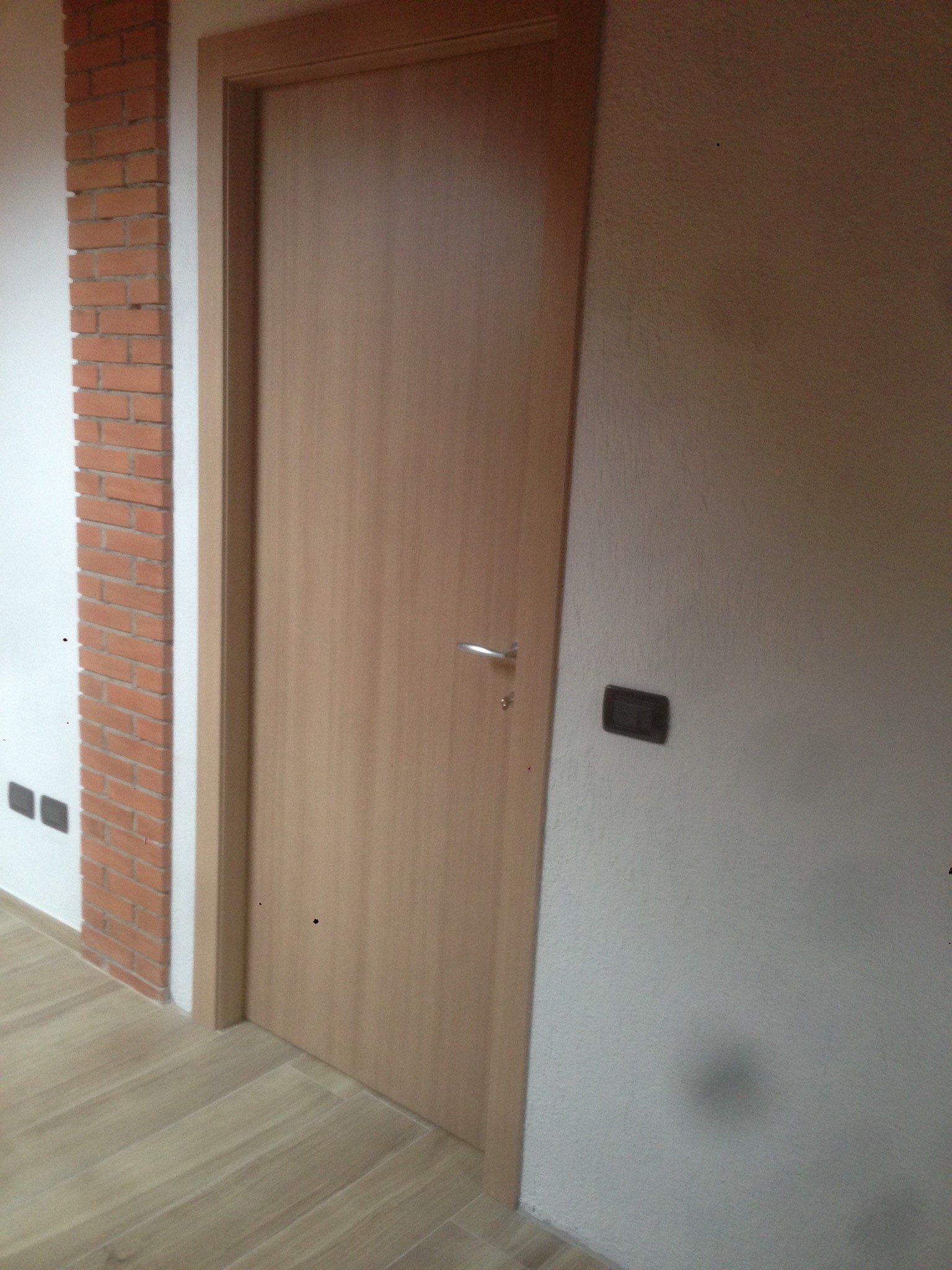 porte d'ingresso in legno