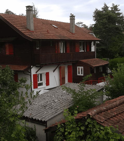 posa di finestre in legno