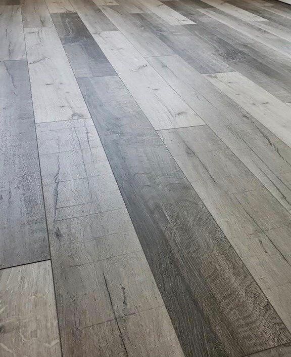 What Are The Advantages & Disadvantages Of Vinyl Plank Flooring?