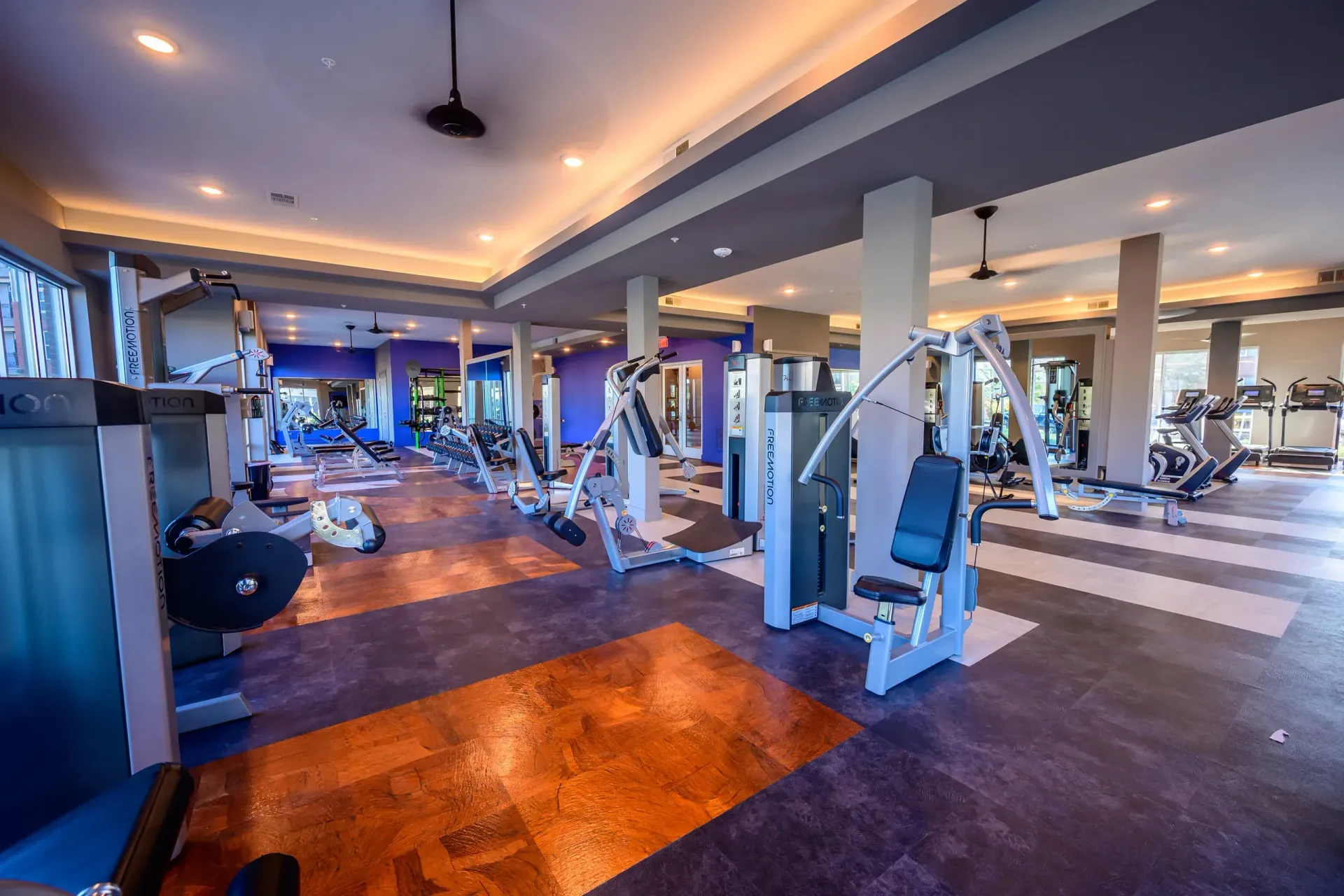 Fitness center at Harmony Luxury Apartments in Rowlett, TX.