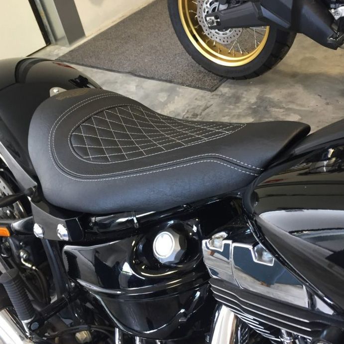 Motorrad Sitzbank - wir polstern und beziehen Ihre Motorrad Sitzbank neu.