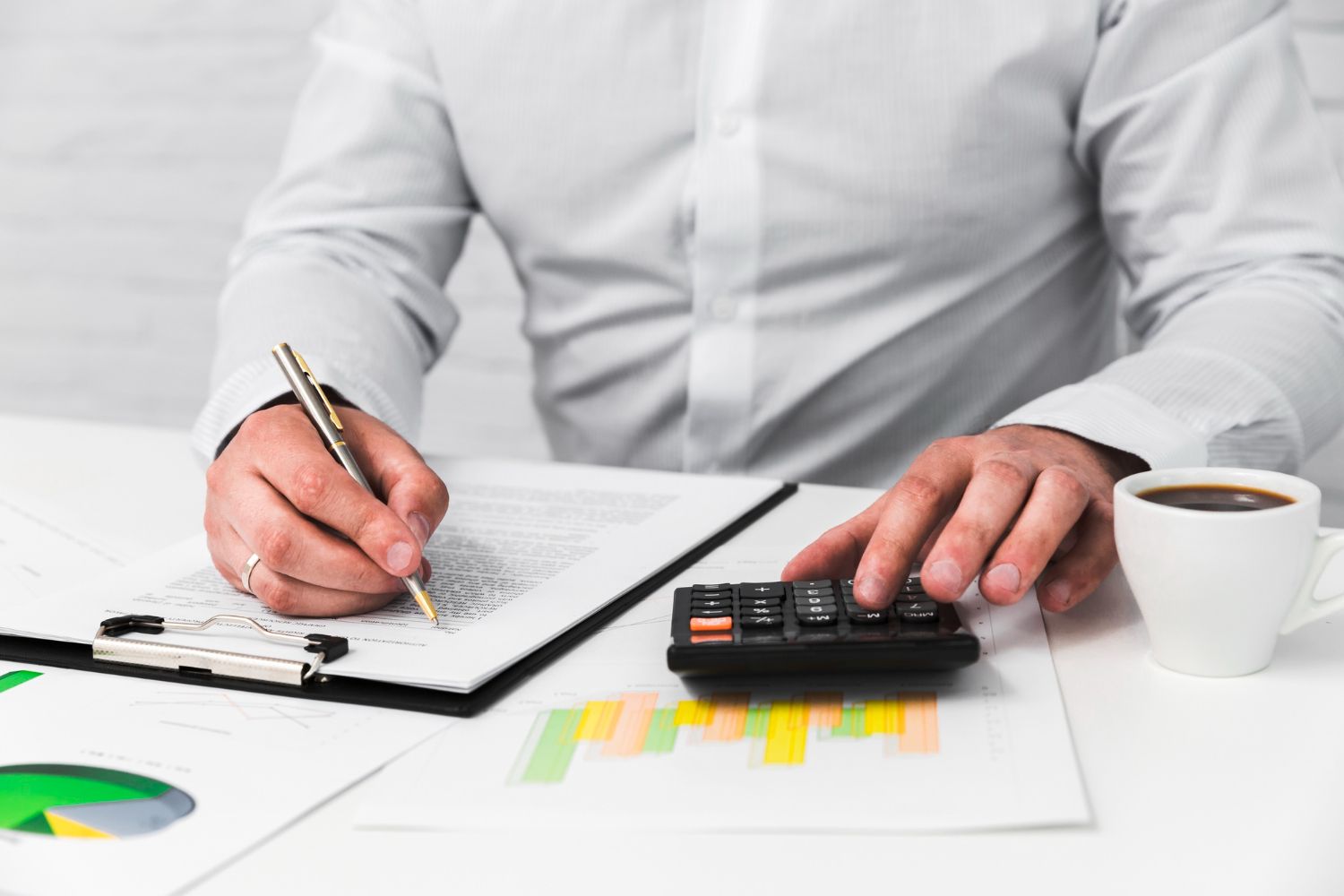 • contractor weighing pros and cons of limited company IR35